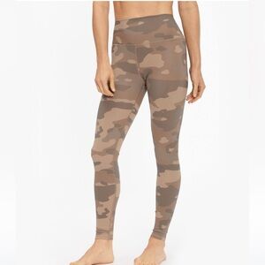 Alo Yoga High Waist Vapor Camo Leggings brown